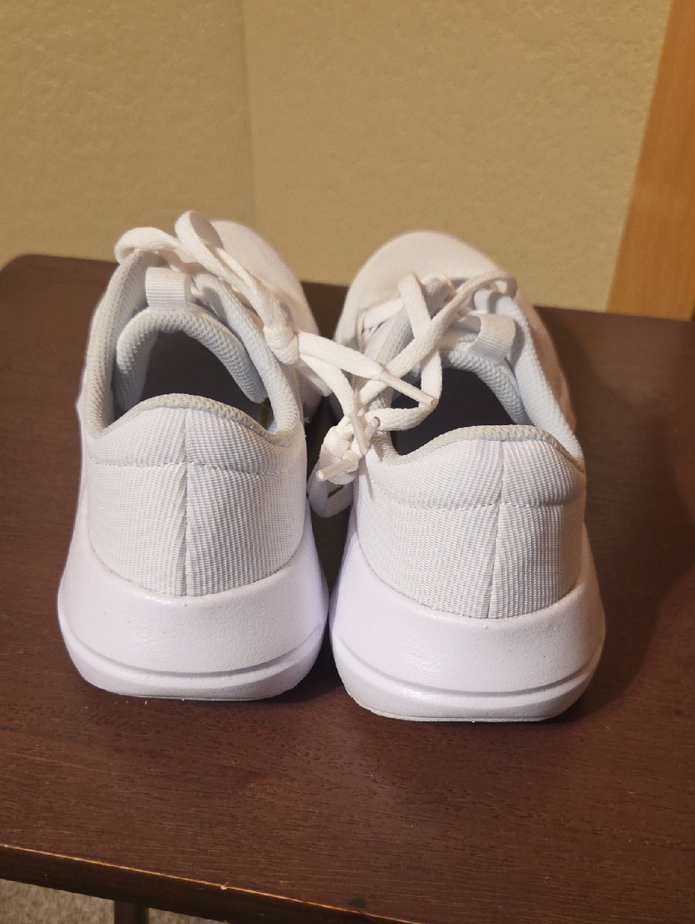 Nike Shoes - Picture 5 of 10